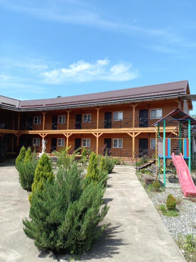 La Fontan Hotel Soechoemi Buitenkant foto